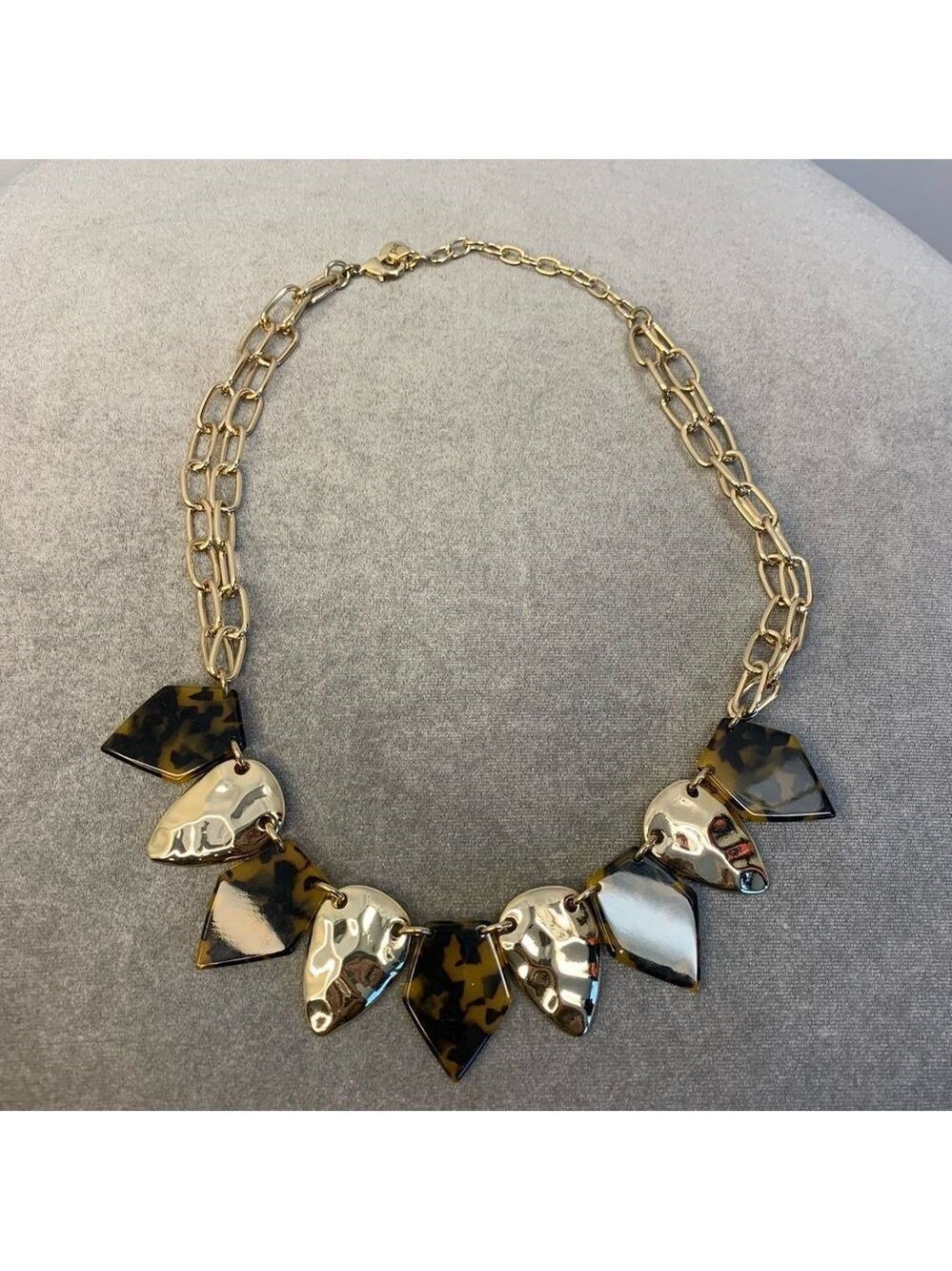 BELLA Jack goldtone tortoiseshell and hammered gold teardrop necklace